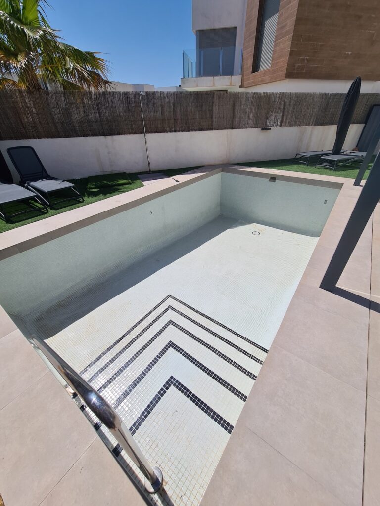 villamartin-pool-renovation